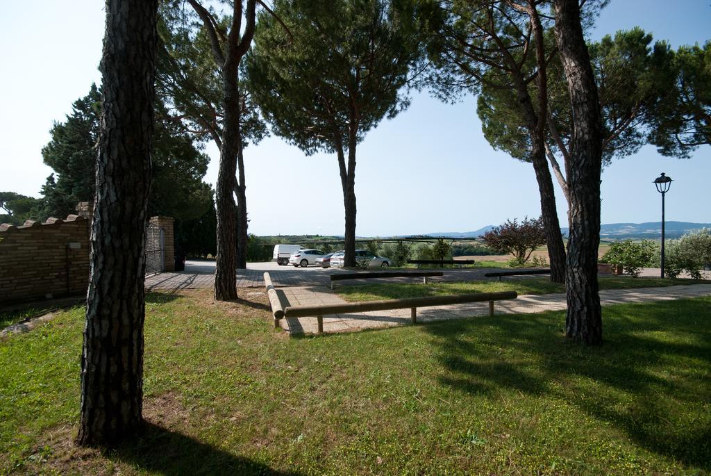 Poste Del Chiugi Villa Petrignano Del Lago Exteriör bild