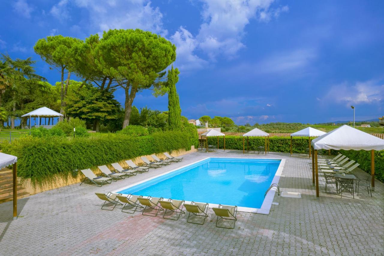 Poste Del Chiugi Villa Petrignano Del Lago Exteriör bild