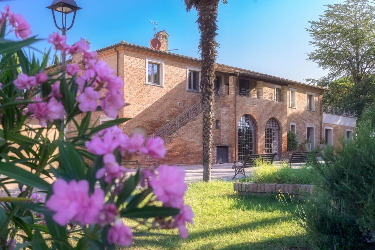 Poste Del Chiugi Villa Petrignano Del Lago Exteriör bild
